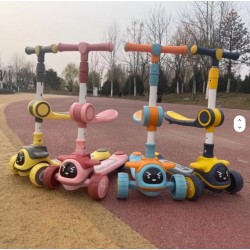 اسكوتر كرسى وش غاضب