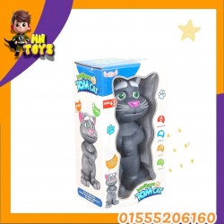 قط توم صغير